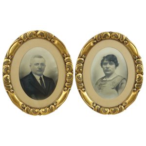 Koppel Antieke Portretten Ovale Lijsten Bladgoud ca 1900