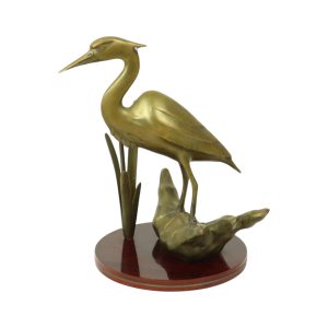 Messing Reiger Beeld Op Houten Basis Hollywood Regency