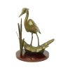 Messing Reiger Beeld Op Houten Basis Hollywood Regency