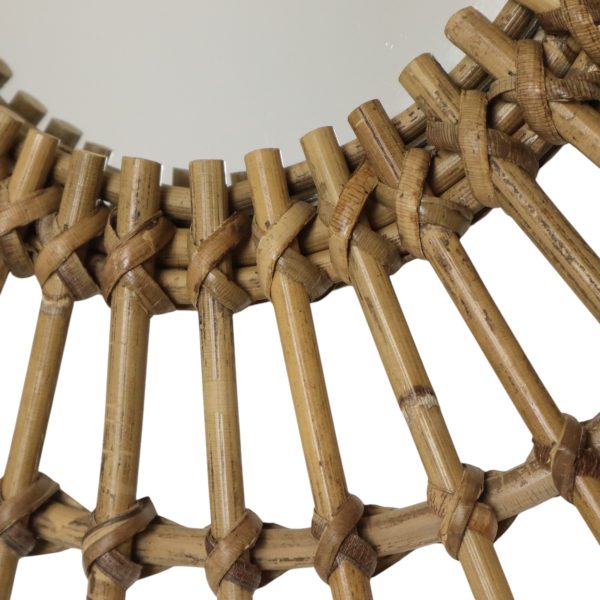 Mid Century Rotan en Bamboe Sunburst Spiegel Frankrijk 58cm Mid Century Rotan en Bamboe Sunburst Spiegel Frankrijk 58cm